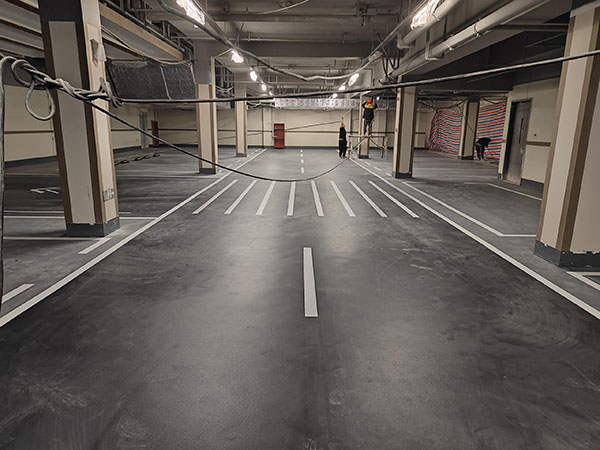 合肥車位劃線單位分析:45°斜車位轉(zhuǎn)彎半徑是多少? 合肥車位劃線單位分析:45°斜車位轉(zhuǎn)彎半徑是多少?