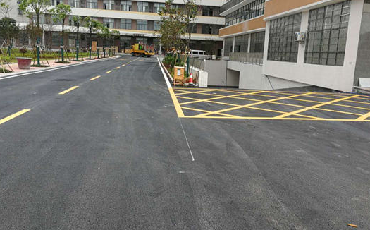 蘇州車位劃線分析，辦公樓出入口地面劃線要求？