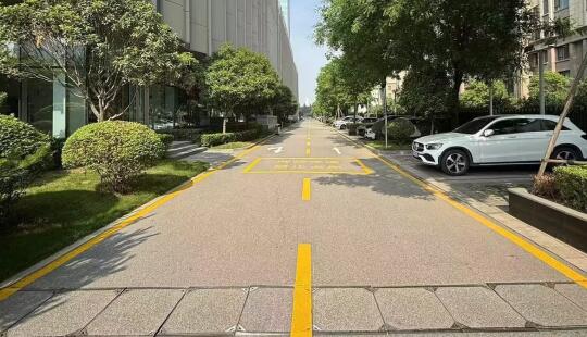 找飛揚市政，專業(yè)蘇州車位劃線服務