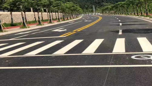 蘇州廠區(qū)停車場(chǎng)車位劃線哪家好?專業(yè)團(tuán)隊(duì)為您定制方案 蘇州廠區(qū)停車場(chǎng)車位劃線哪家好?專業(yè)團(tuán)隊(duì)為您定制方案